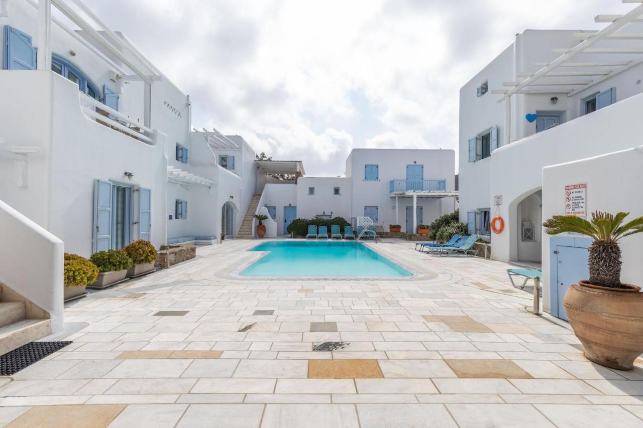 Ivi Mykonean Mimoza Ornos (Mykonos)
